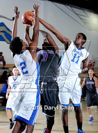Thumbnail 2 in Bradshaw Christian @ North Hollywood (MaxPreps Holiday Classic) photogallery.