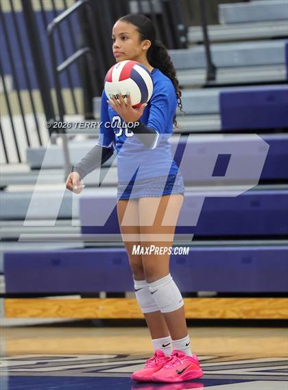Thumbnail 3 in JV: Orem @ Corner Canyon photogallery.