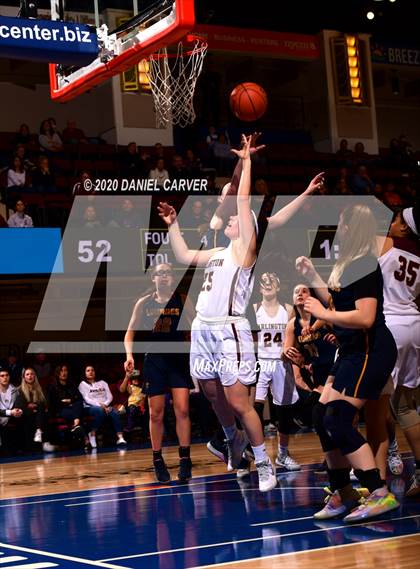 Thumbnail 2 in Our Lady of Lourdes vs. Arlington (Section 1 Class AA Semifinal) photogallery.