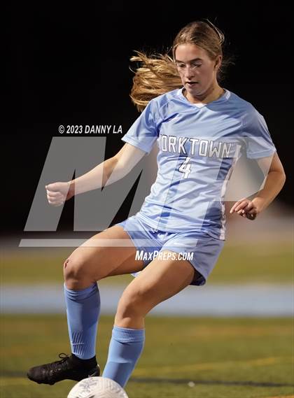 Thumbnail 1 in Lake Braddock @ Yorktown photogallery.