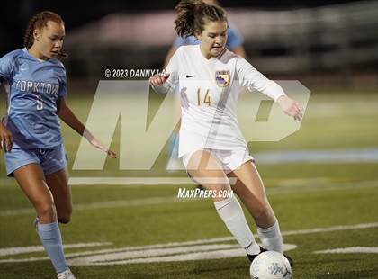 Thumbnail 2 in Lake Braddock @ Yorktown photogallery.
