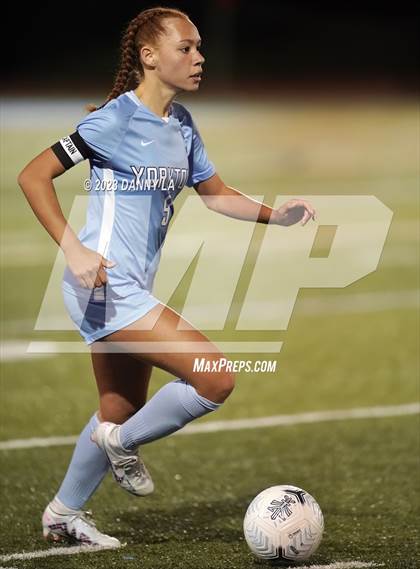 Thumbnail 1 in Lake Braddock @ Yorktown photogallery.
