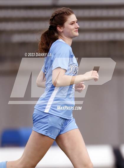 Thumbnail 3 in Lake Braddock @ Yorktown photogallery.