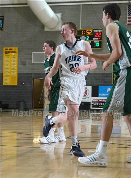 Thumbnail 3 in Oakmont vs Colfax (Common Good Classic) photogallery.