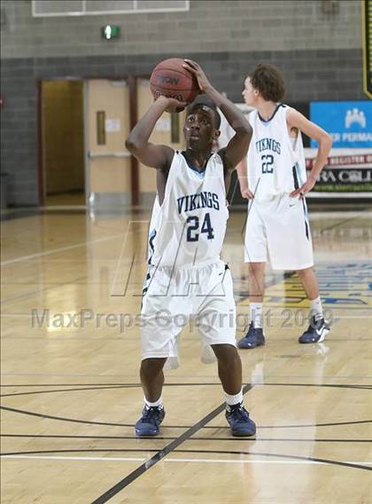 Thumbnail 2 in Oakmont vs Colfax (Common Good Classic) photogallery.