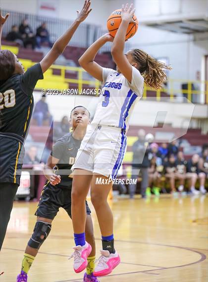 Thumbnail 3 in Dillon vs St. Pauls (Robeson County Shootout) photogallery.