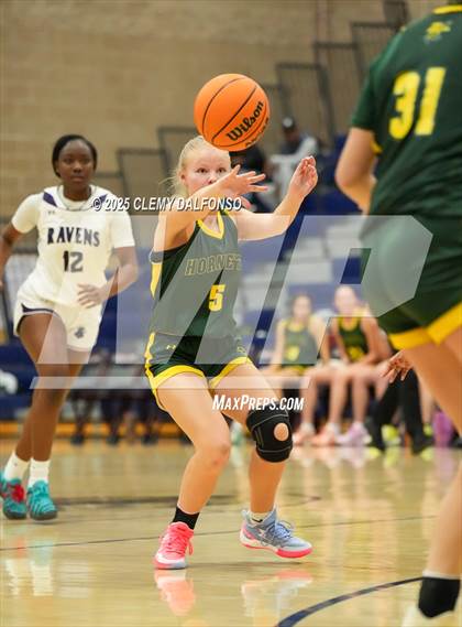 Thumbnail 2 in Pueblo County vs Denver South (Dakota Ridge Varsity Tournament) photogallery.