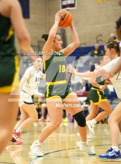 Thumbnail 2 in Pueblo County vs Denver South (Dakota Ridge Varsity Tournament) photogallery.