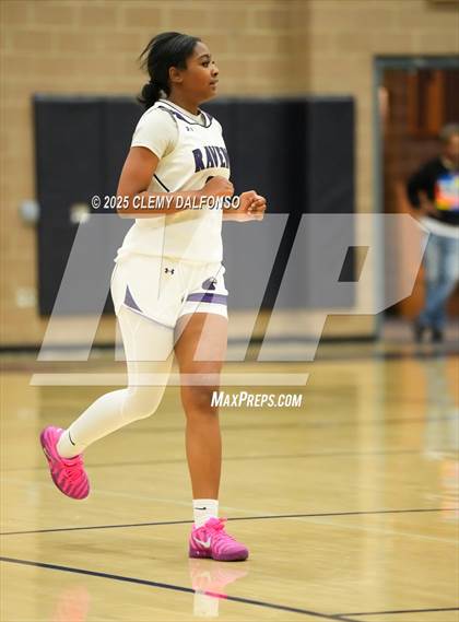 Thumbnail 2 in Pueblo County vs Denver South (Dakota Ridge Varsity Tournament) photogallery.