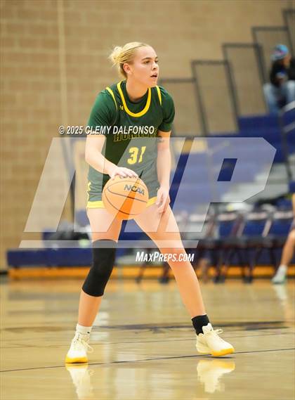 Thumbnail 3 in Pueblo County vs Denver South (Dakota Ridge Varsity Tournament) photogallery.