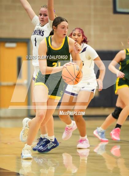 Thumbnail 2 in Pueblo County vs Denver South (Dakota Ridge Varsity Tournament) photogallery.