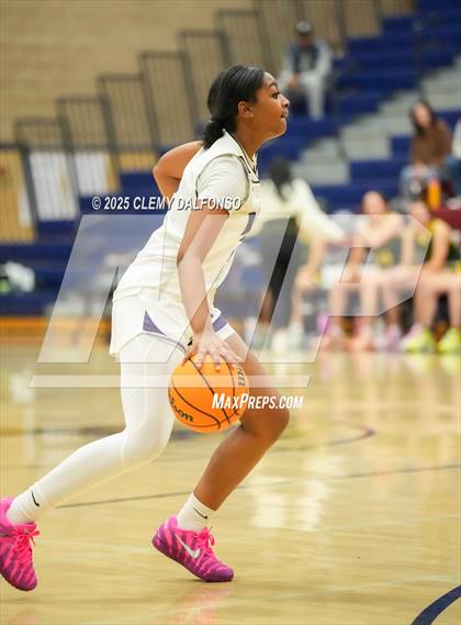 Thumbnail 2 in Pueblo County vs Denver South (Dakota Ridge Varsity Tournament) photogallery.