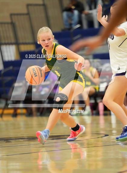 Thumbnail 2 in Pueblo County vs Denver South (Dakota Ridge Varsity Tournament) photogallery.