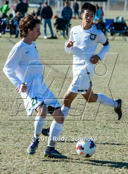 Thumbnail 2 in San Pasqual vs De La Salle photogallery.