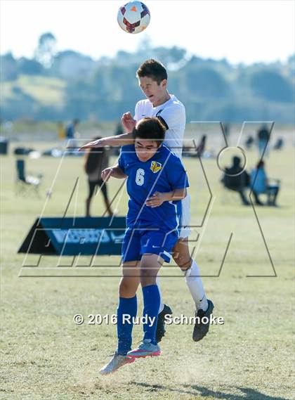 Thumbnail 1 in San Pasqual vs De La Salle photogallery.
