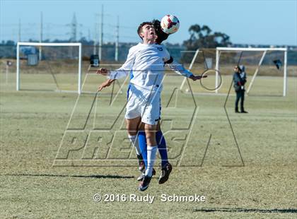 Thumbnail 1 in San Pasqual vs De La Salle photogallery.