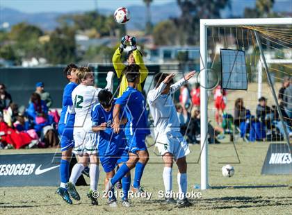 Thumbnail 3 in San Pasqual vs De La Salle photogallery.