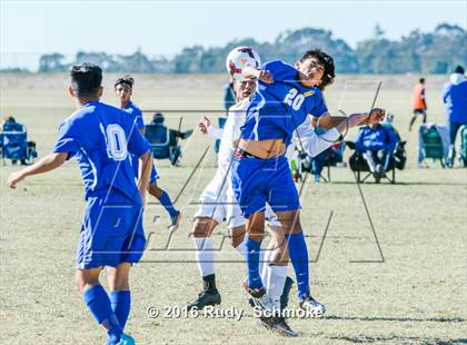 Thumbnail 1 in San Pasqual vs De La Salle photogallery.