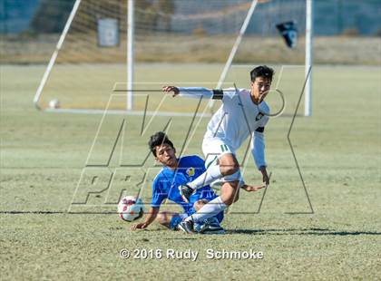 Thumbnail 1 in San Pasqual vs De La Salle photogallery.