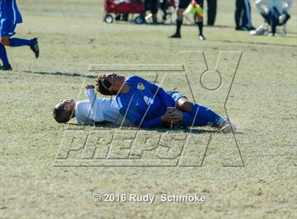 Thumbnail 3 in San Pasqual vs De La Salle photogallery.