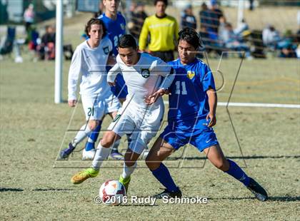 Thumbnail 2 in San Pasqual vs De La Salle photogallery.