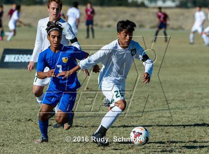 Thumbnail 1 in San Pasqual vs De La Salle photogallery.