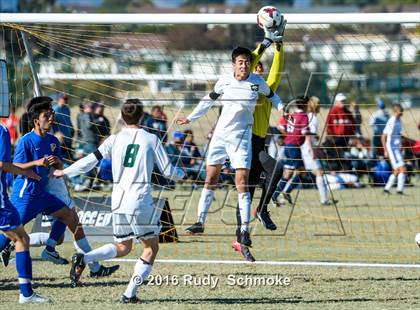 Thumbnail 2 in San Pasqual vs De La Salle photogallery.