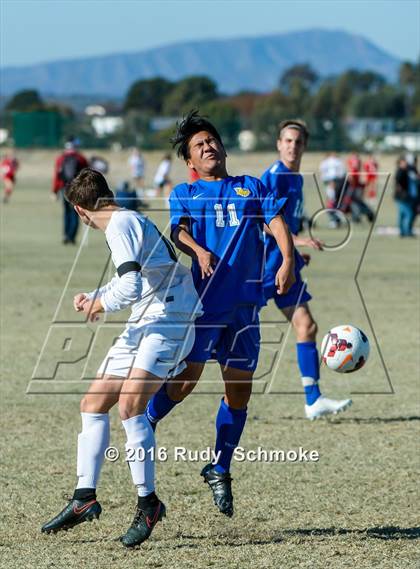 Thumbnail 1 in San Pasqual vs De La Salle photogallery.