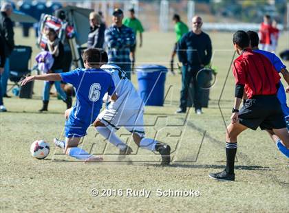 Thumbnail 2 in San Pasqual vs De La Salle photogallery.