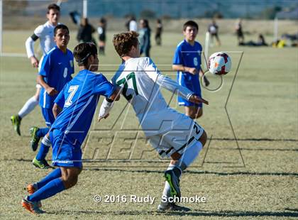 Thumbnail 2 in San Pasqual vs De La Salle photogallery.