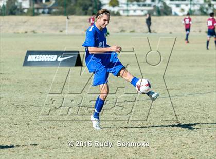 Thumbnail 1 in San Pasqual vs De La Salle photogallery.