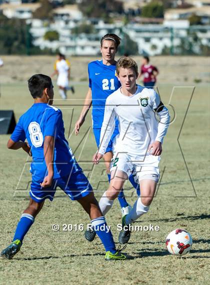 Thumbnail 1 in San Pasqual vs De La Salle photogallery.