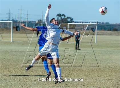 Thumbnail 3 in San Pasqual vs De La Salle photogallery.
