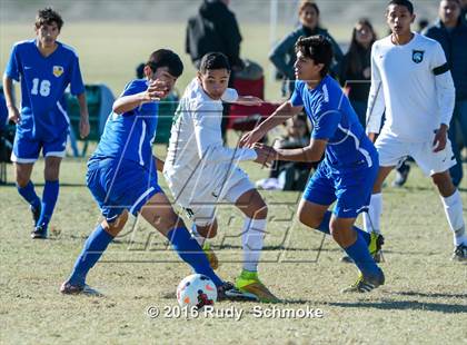 Thumbnail 2 in San Pasqual vs De La Salle photogallery.