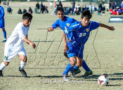 Thumbnail 3 in San Pasqual vs De La Salle photogallery.