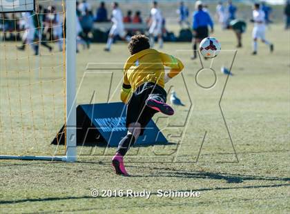 Thumbnail 3 in San Pasqual vs De La Salle photogallery.