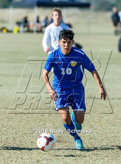 Thumbnail 1 in San Pasqual vs De La Salle photogallery.