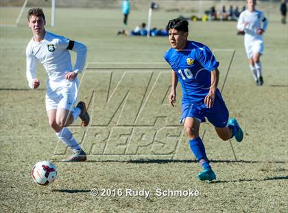Thumbnail 3 in San Pasqual vs De La Salle photogallery.
