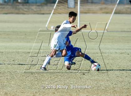 Thumbnail 1 in San Pasqual vs De La Salle photogallery.