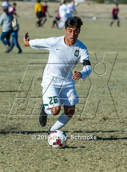 Thumbnail 3 in San Pasqual vs De La Salle photogallery.