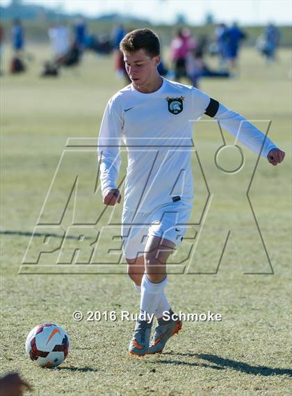 Thumbnail 1 in San Pasqual vs De La Salle photogallery.