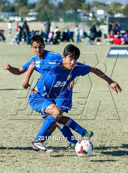 Thumbnail 2 in San Pasqual vs De La Salle photogallery.