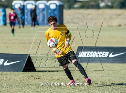 Thumbnail 3 in San Pasqual vs De La Salle photogallery.