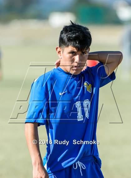 Thumbnail 2 in San Pasqual vs De La Salle photogallery.