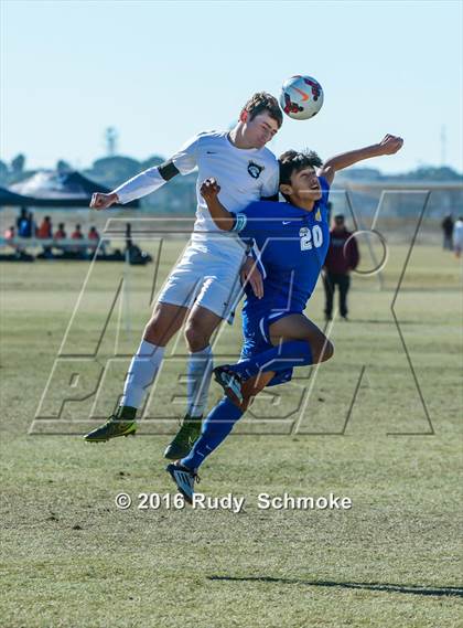 Thumbnail 3 in San Pasqual vs De La Salle photogallery.