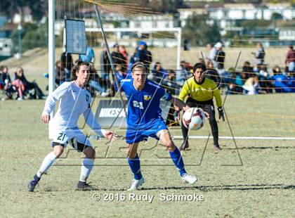 Thumbnail 3 in San Pasqual vs De La Salle photogallery.
