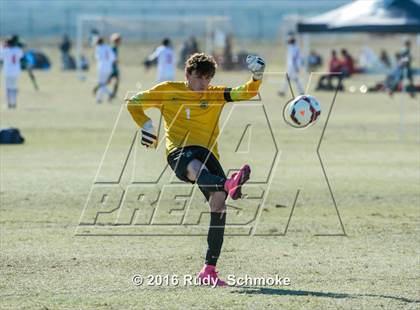 Thumbnail 1 in San Pasqual vs De La Salle photogallery.