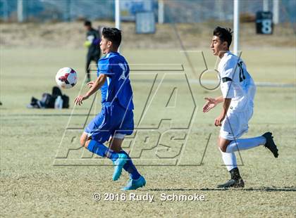Thumbnail 2 in San Pasqual vs De La Salle photogallery.
