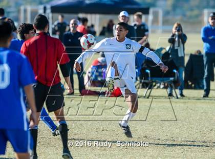 Thumbnail 2 in San Pasqual vs De La Salle photogallery.