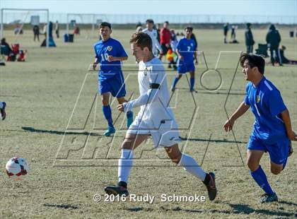 Thumbnail 1 in San Pasqual vs De La Salle photogallery.